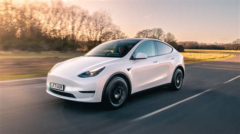 tesla model y 2023 review